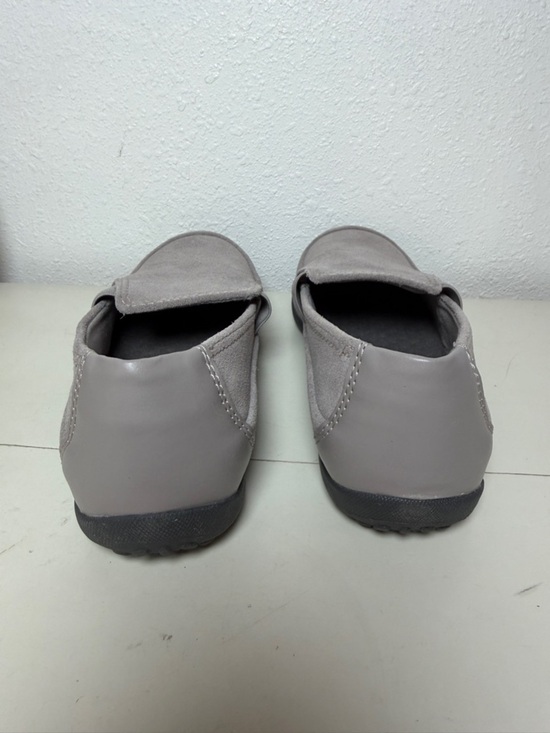 Clarks Men’s Haley Park Grey Suede Loafers New in Box Size 9